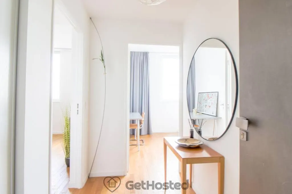 Panoramic View Of Paris - Charming Flat - Gethosted Apartment